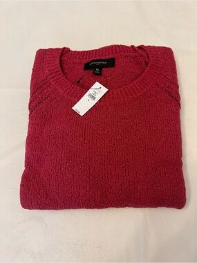 Banana Republic Women's Crewneck Sweater in Berry Red
